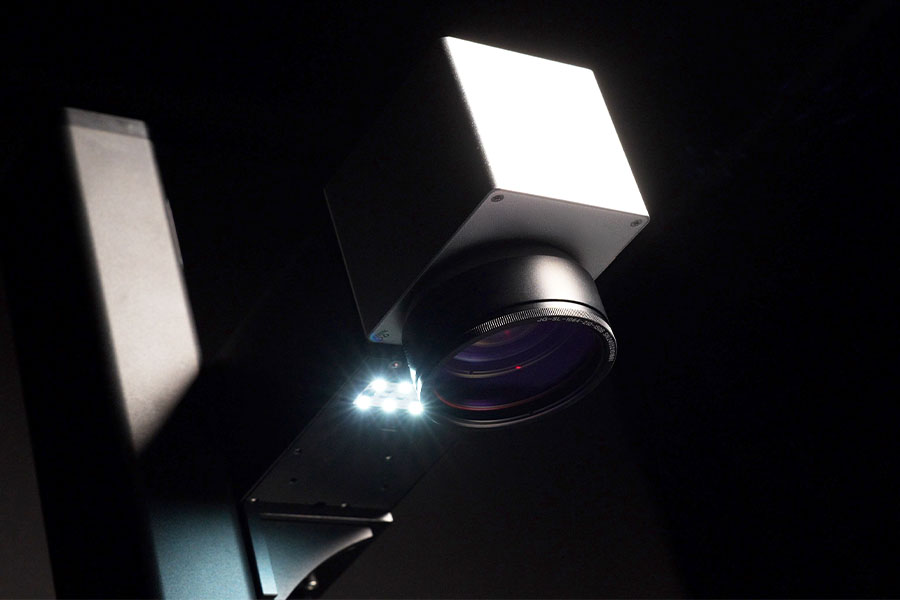 FLUX Promark MOPA fibre laser marking metal components